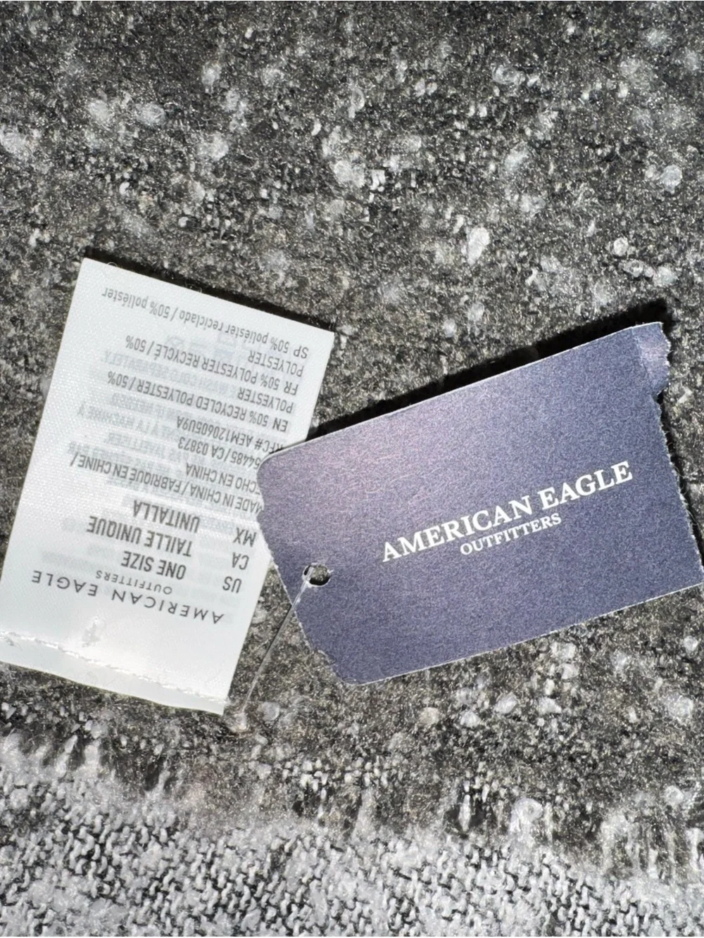Cozy Winter Two Tone Gray American Eagle Outfitters Scarf - NWT